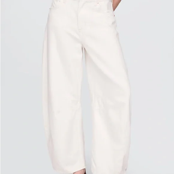GAP High Waist Hourseshoe Soft White Jeans - Picture 4 of 6